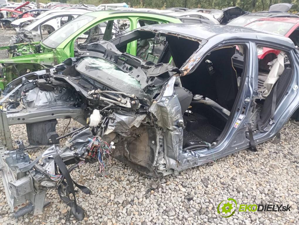 TOYOTA C-HR SUV 2020 85 kW 1.2 (NGX10_) 1197 KAROSERIA ČTVRŤÁK blatník práh střecha PODŁUŻNICA