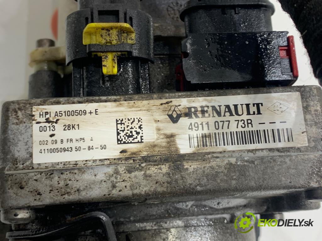 DACIA DUSTER SUV 2011 77 kW 1.6 16V 1598 pumpa servočerpadlo 491107773R (Servočerpadlo)