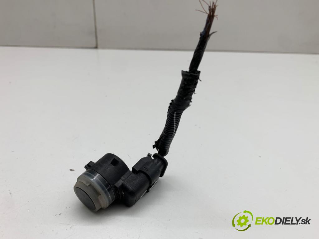 PEUGEOT 408 II liftback 2024 96 kW PureTech 130 (FPHNST) 1199 snímač PDC 9828688077XT