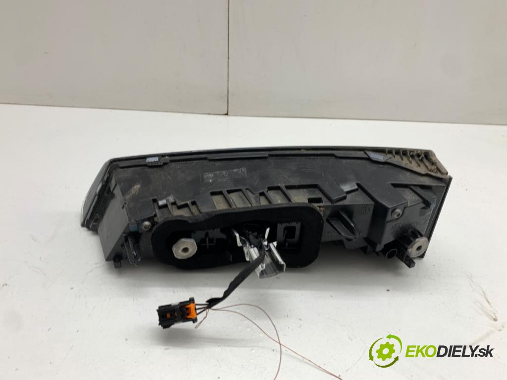 PEUGEOT 408 II liftback 2024 96 kW PureTech 130 (FPHNST) 1199 Svetlo ľavy zad vnútorná