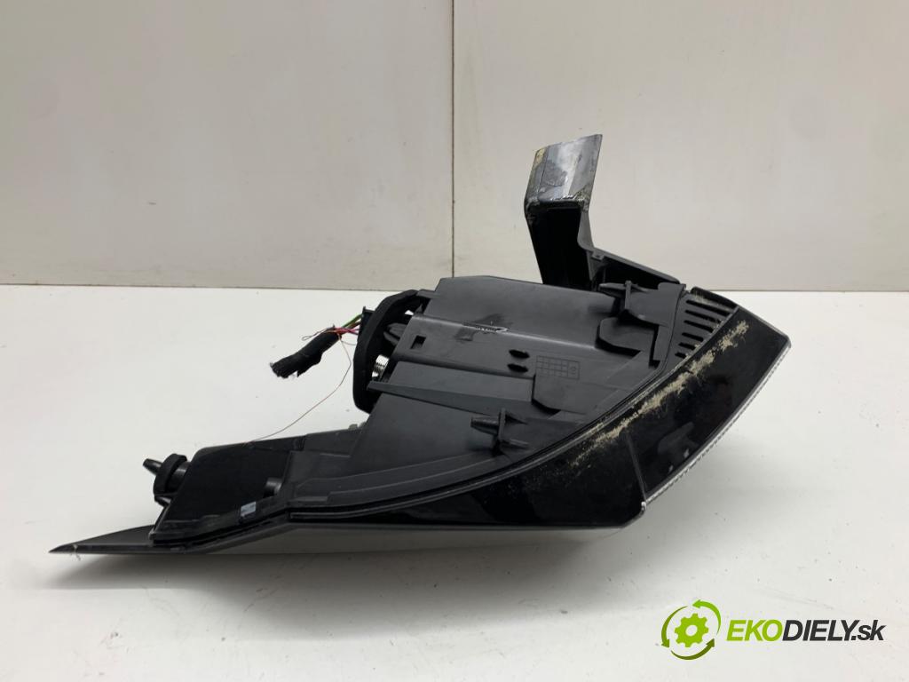 PEUGEOT 408 II liftback 2024 96 kW PureTech 130 (FPHNST) 1199 Svetlo pravy zad