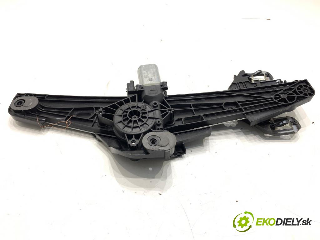 PEUGEOT 408 II liftback 2024 96 kW PureTech 130 (FPHNST) 1199 Mechanizmus okna ľavy zad 9830816080