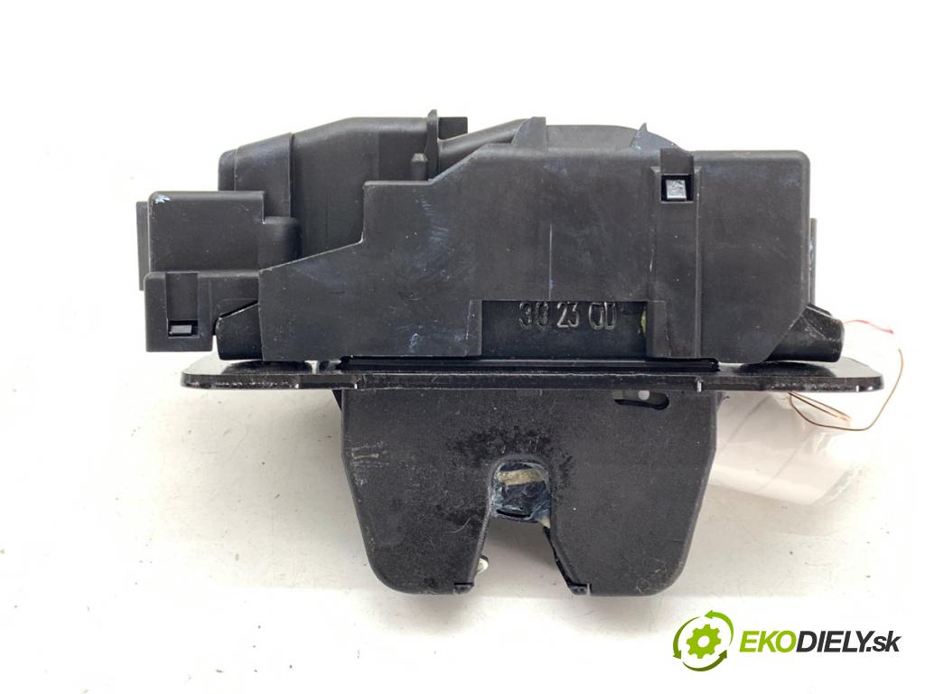PEUGEOT 408 II liftback 2024 96 kW PureTech 130 (FPHNST) 1199 zámok dverí zad 9816195380