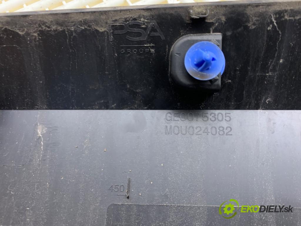 PEUGEOT 408 II liftback 2024 96 kW PureTech 130 (FPHNST) 1199 Lišta Dvere pravy zad 9840728180