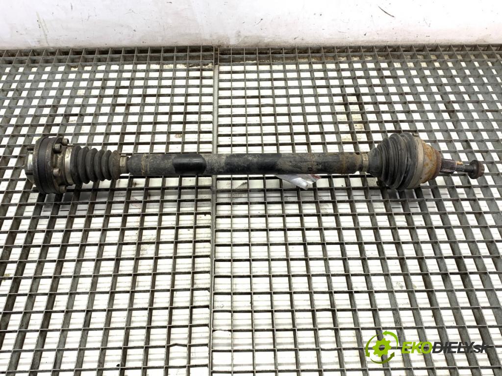 VW PASSAT B7 Kombi 2010 103 kW 2.0 TDI 1968 Poloos pravy predný 1K0407272RB