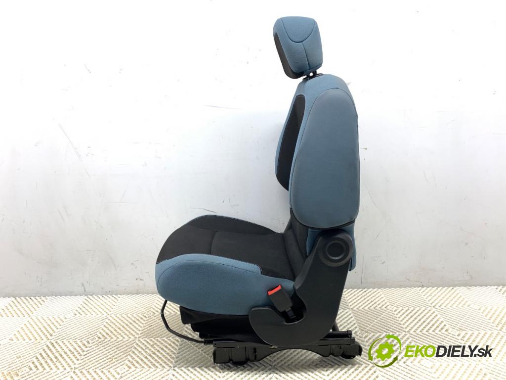 CITROEN BERLINGO II Nadwozie pełne/minivan 2014 68 kW 1.6 HDi 90 1560 Sedadlo pravy predný