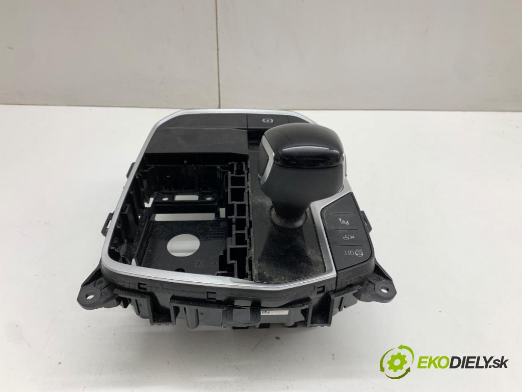 BMW G02 SUV 2024 265 kW M40 i xDrive 2998 Kulisa Panel prepínačov 5A7DFD6