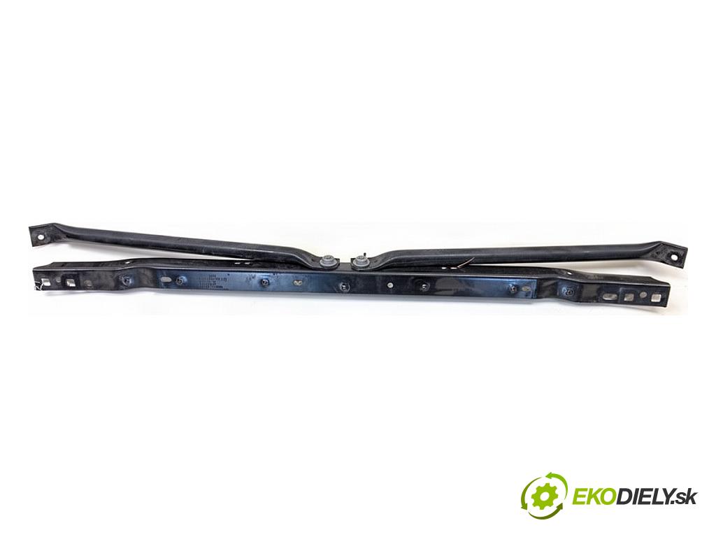 BMW G02 SUV 2024 265 kW M40 i xDrive 2998 výztuha horní 7400111 (Výztuha)