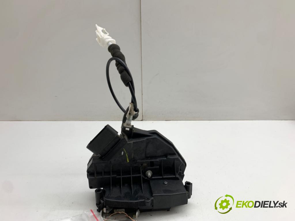 FORD MONDEO MK5 sedan 2018 138 kW 2.0 Hybrid 1999 zámok Dvere ľavy zad AE8A-5426413-BH
