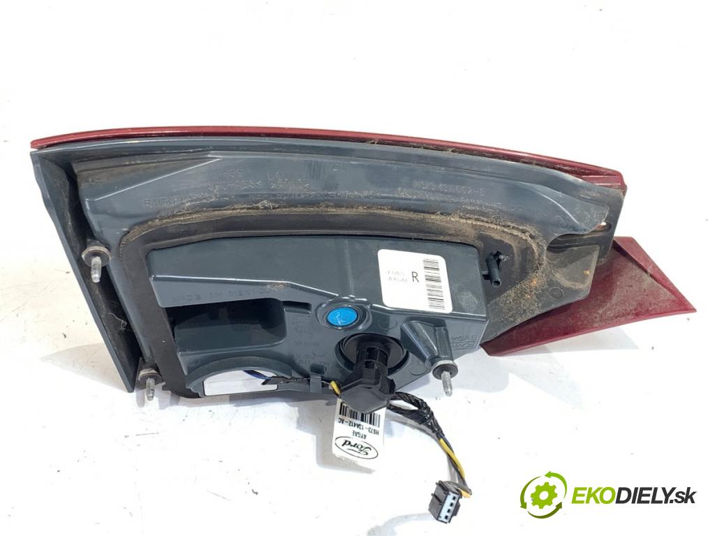 FORD MONDEO MK5 sedan 2018 138 kW 2.0 Hybrid 1999 Svetlo pravy zad FUSION usa vnútorná HS73-13A602-BL