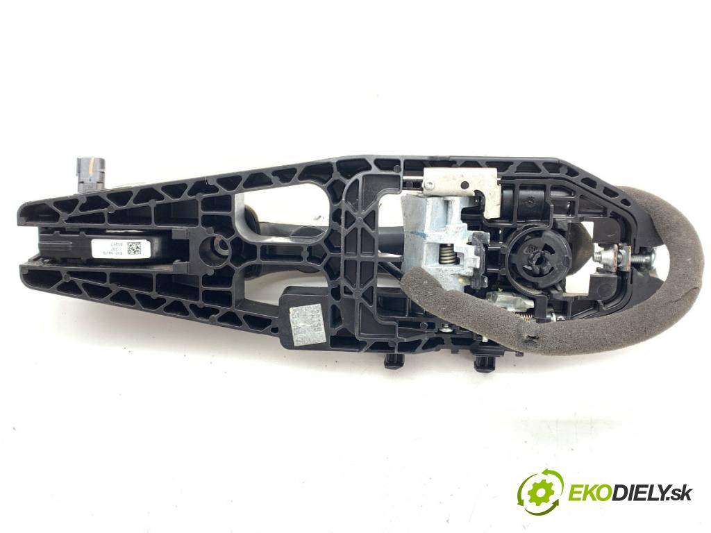 FORD MONDEO MK5 sedan 2018 138 kW 2.0 Hybrid 1999 Kľučka vonkajšia pravy predný