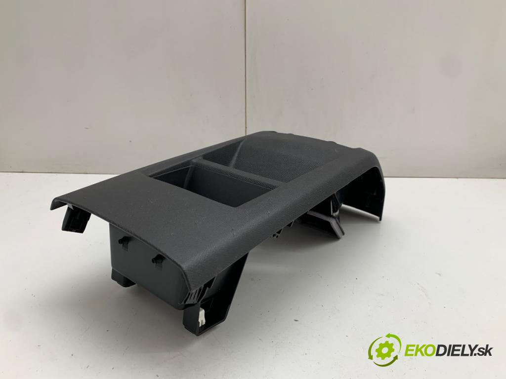 PEUGEOT 408 II liftback 2024 96 kW PureTech 130 (FPHNST) 1199 Mriežky kúrenia zad
