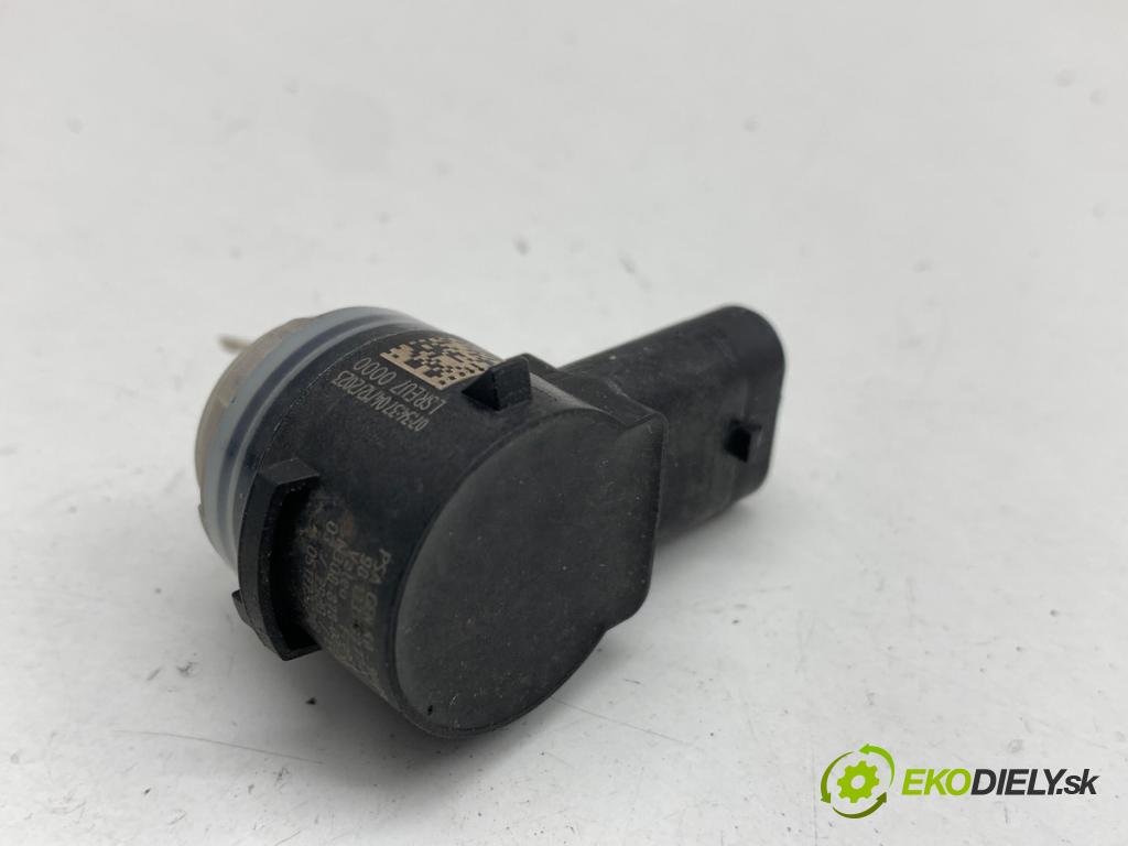 PEUGEOT 408 II liftback 2024 96 kW PureTech 130 (FPHNST) 1199 snímač PDC 9813348377