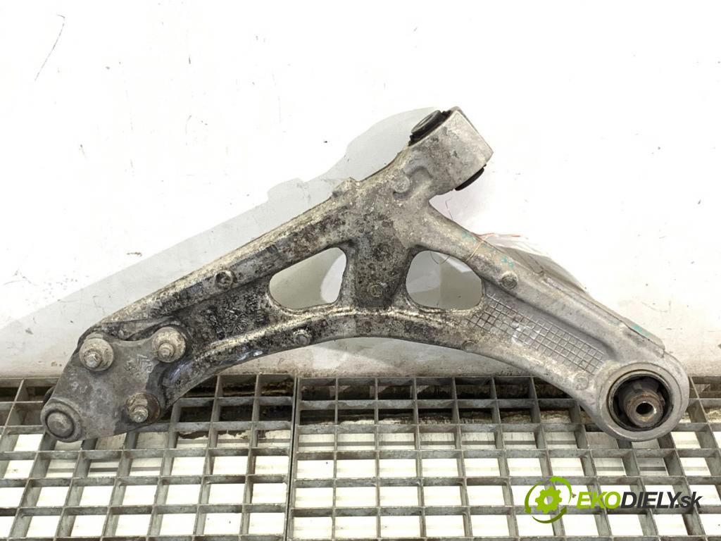 PEUGEOT 408 II liftback 2024 96 kW PureTech 130 (FPHNST) 1199 rameno pravý přední část
