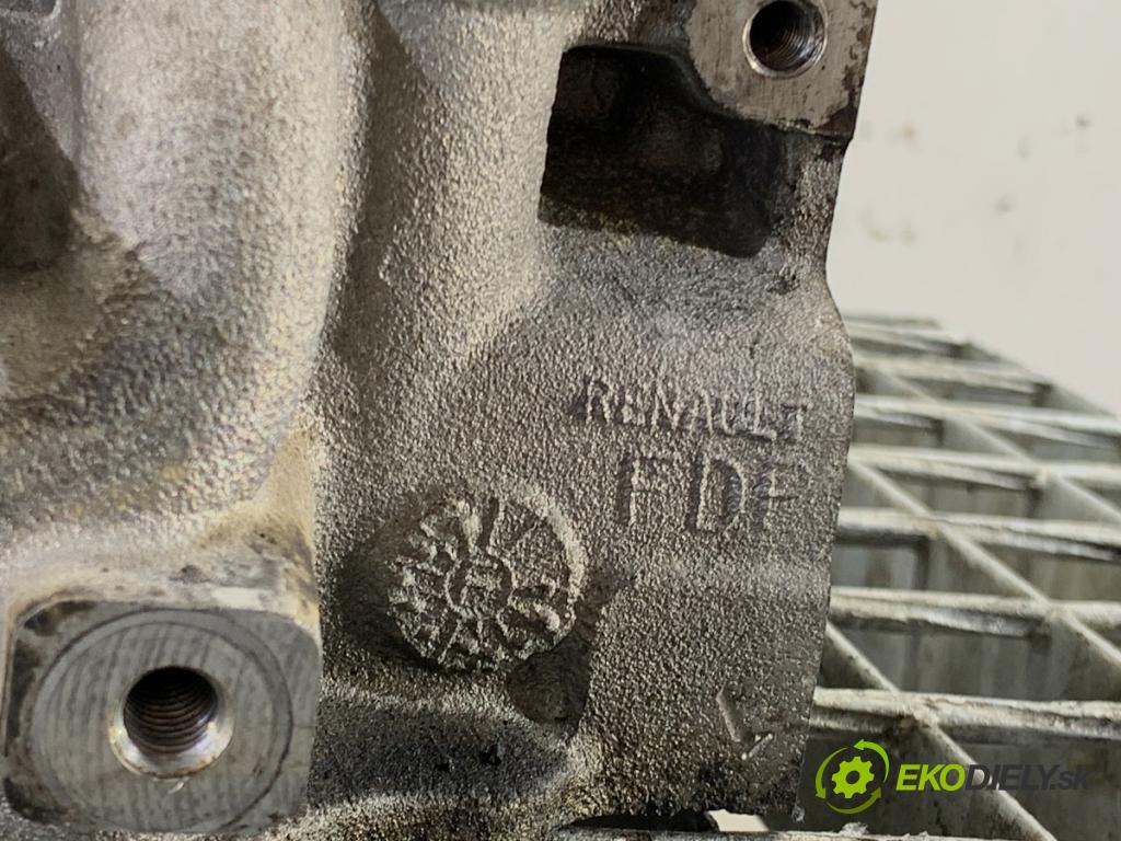 SUZUKI GRAND VITARA II samochód terenowy zamknięty 2008 95 kW 1.9 DDiS Napęd na wszystkie koła (JT419, TD44, JB419WD,... 1870 hlava válců  (Hlava válců)