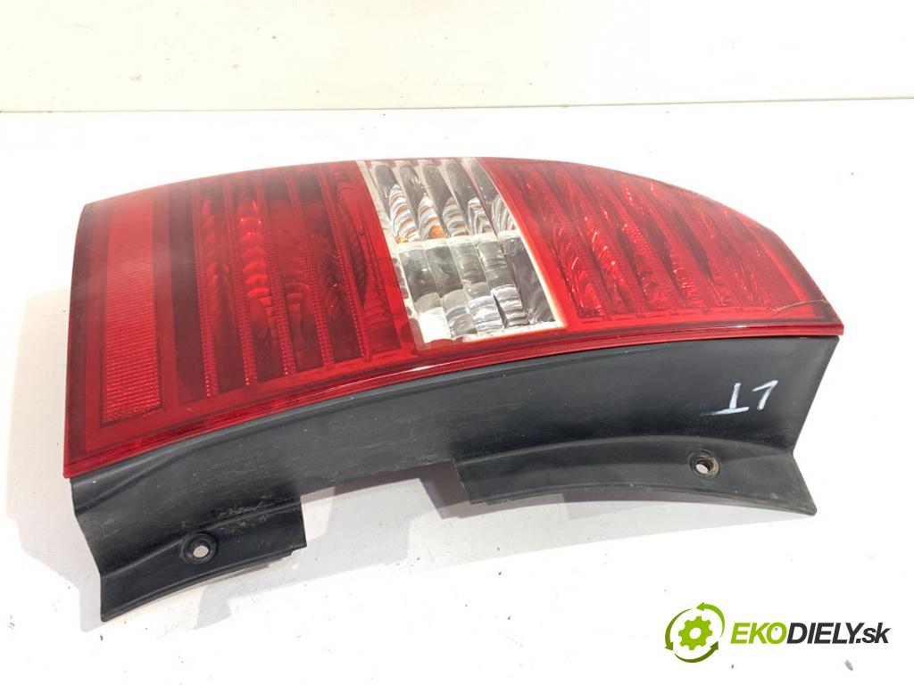 KIA SPORTAGE II SUV 2007 104 kW 2.0 i 16V 1975 Svetlo ľavy zad