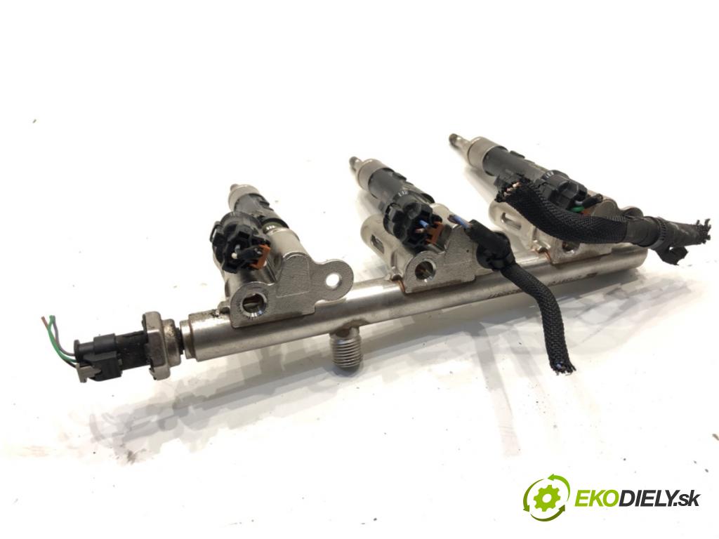 PEUGEOT 408 II liftback 2024 96 kW PureTech 130 (FPHNST) 1199 Lišta vstrekovacia 9822715980 (Vstrekovacia lišta)