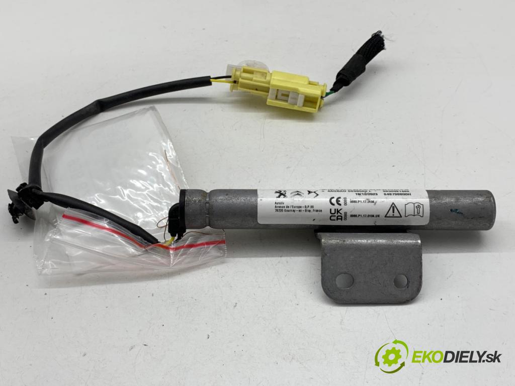 PEUGEOT 408 II liftback 2024 96 kW PureTech 130 (FPHNST) 1199 KAZETA: PIROTECHNICKÉ: kapoty levý 9830981480