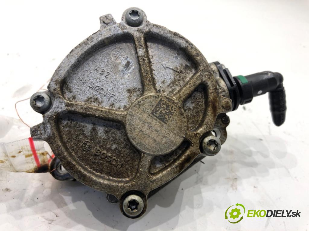 PEUGEOT 408 II liftback 2024 96 kW PureTech 130 (FPHNST) 1199 Pumpa vákuová 9812133880