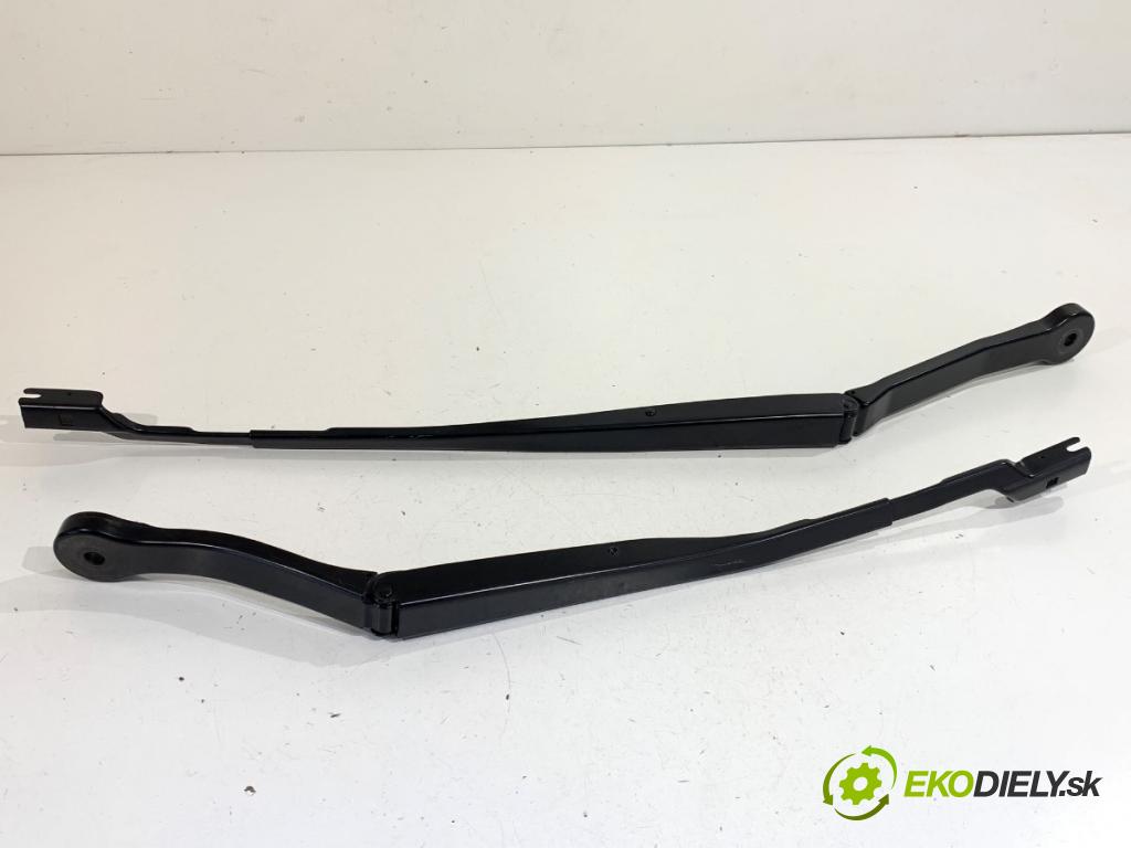 BMW G02 SUV 2024 265 kW M40 i xDrive 2998 ramena stěrače přední část 7399009