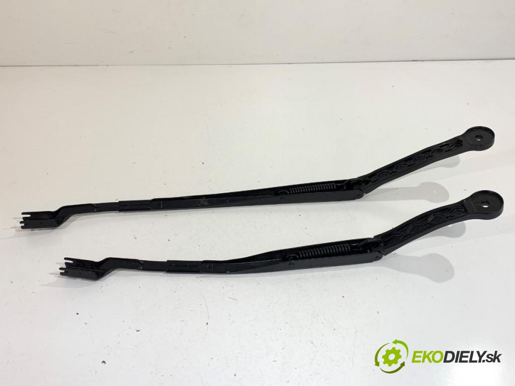 BMW G02 SUV 2024 265 kW M40 i xDrive 2998 ramena stěrače přední část 7399009
