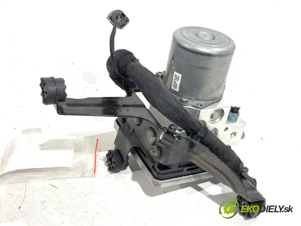 BMW G02 SUV 2024 265 kW M40 i xDrive 2998 Pumpa ABS 5A98B77 (Pumpa ABS)