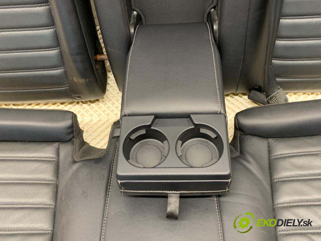 FORD MONDEO MK5 sedan 2018 138 kW 2.0 Hybrid 1999 sedadlo druhý VLÁDA: