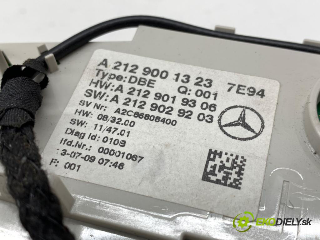 MERCEDES-BENZ C218 coupe 2014 300 kW CLS 500 (218.373) 4663 Svetlo stropné A2129001323