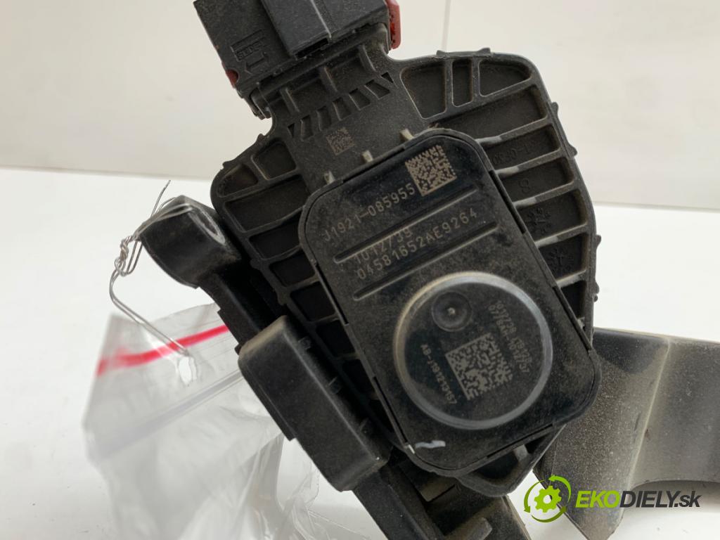 JEEP CHEROKEE KL SUV 2020 200 kW 2.0 T-GDi 4x4 1995 Potenciometer plynu j1921-085955 (Potenciometer plynového pedálu)
