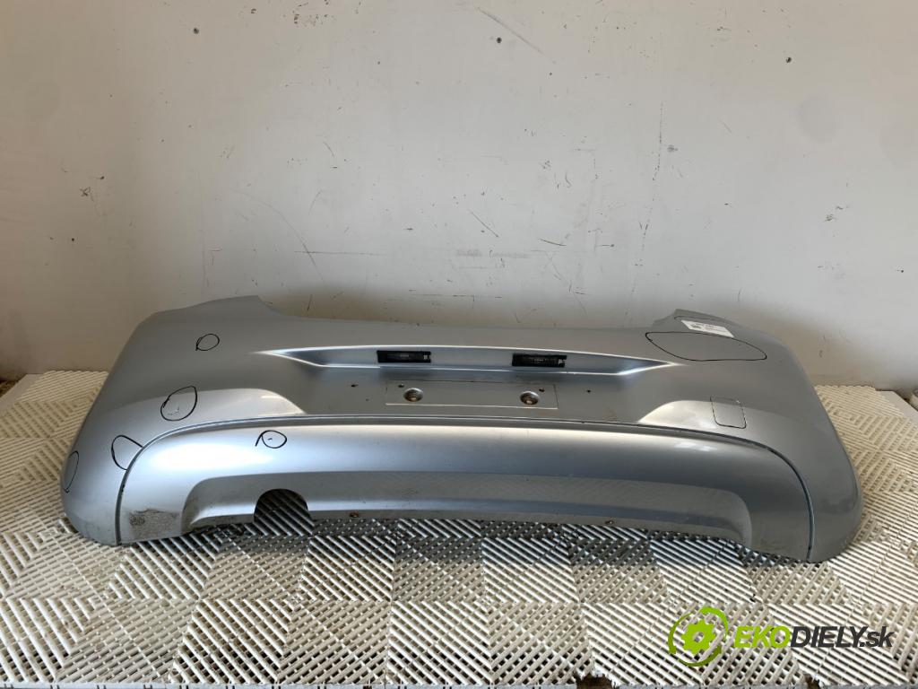 OPEL CORSA E liftback 2015 55 kW 1.4 (08) 1398 Nárazník zad  (Kľučka dverí ostatné)
