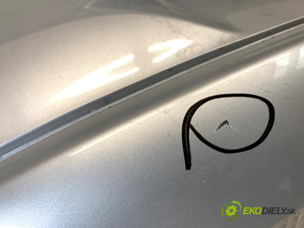 OPEL CORSA E liftback 2015 55 kW 1.4 (08) 1398 Nárazník zad  (Kľučka dverí ostatné)