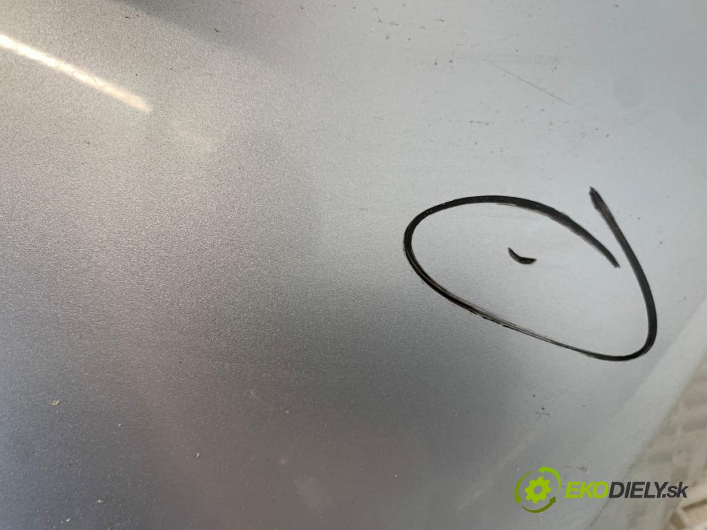 OPEL CORSA E liftback 2015 55 kW 1.4 (08) 1398 Nárazník zad  (Kľučka dverí ostatné)