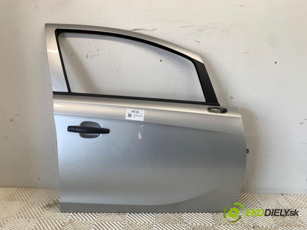 OPEL CORSA E liftback 2015 55 kW 1.4 (08) 1398 dveře pravý přední část 