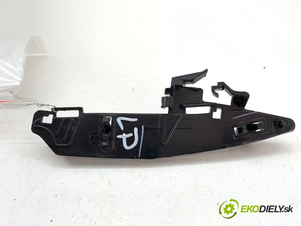 BMW G02 SUV 2024 265 kW M40 i xDrive 2998 Úchyt nárazníka ľavy predný 7399981