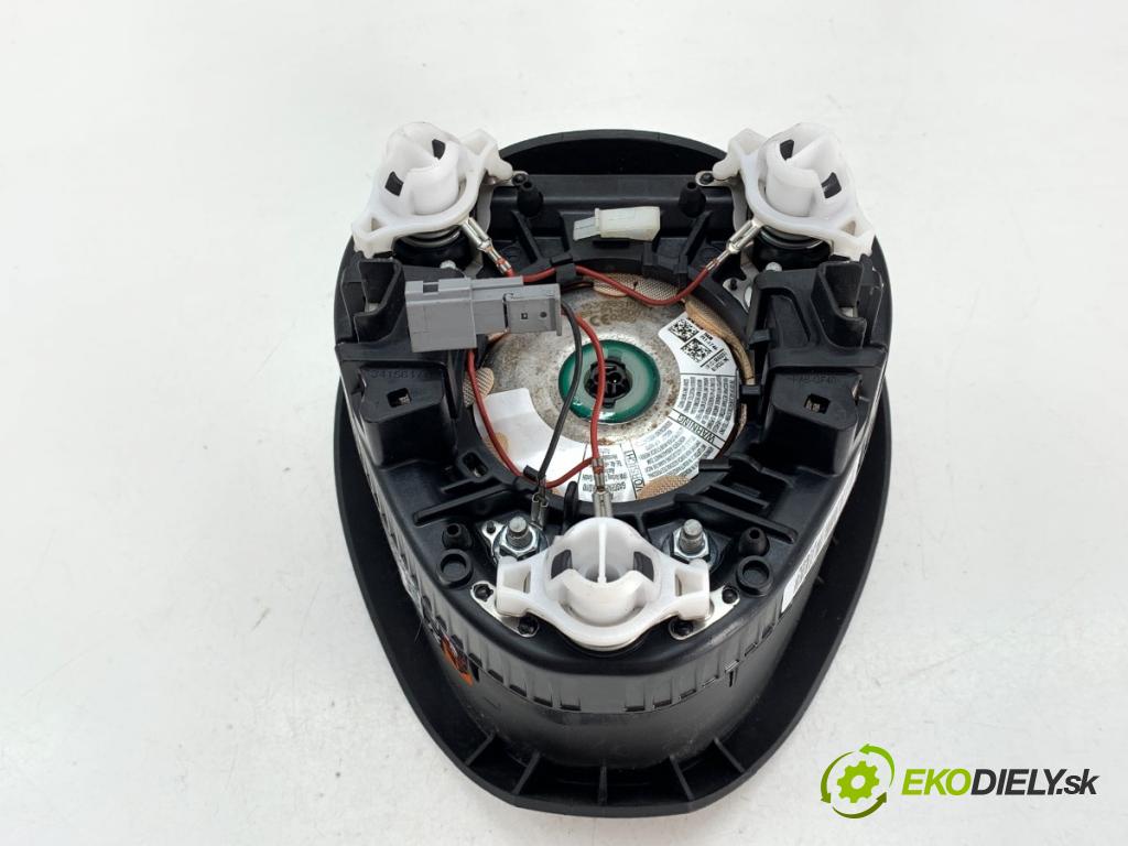OPEL CORSA E liftback 2015 55 kW 1.4 (08) 1398 AirBag volantu 39027701 (Airbag)