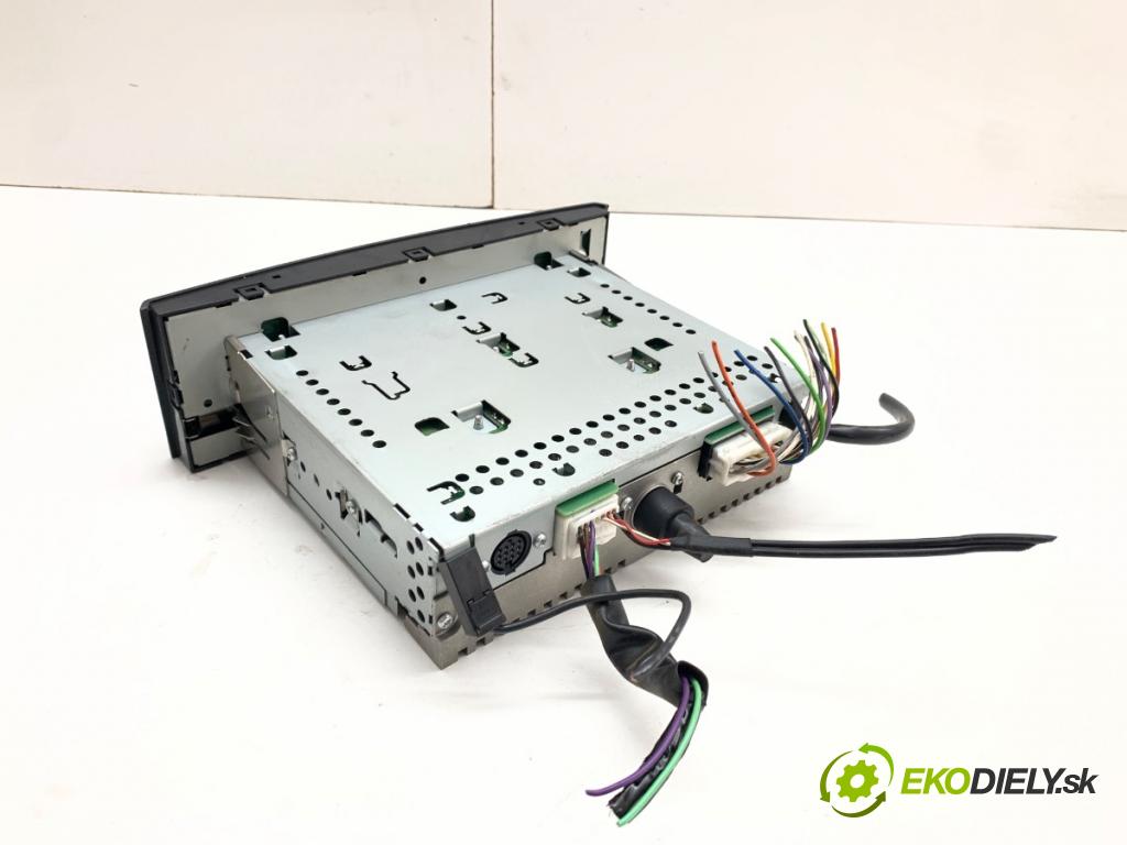 MITSUBISHI COLT VI liftback 2007 70 kW 1.3 1332 RADIO 8701A150HA (Audio zariadenie)