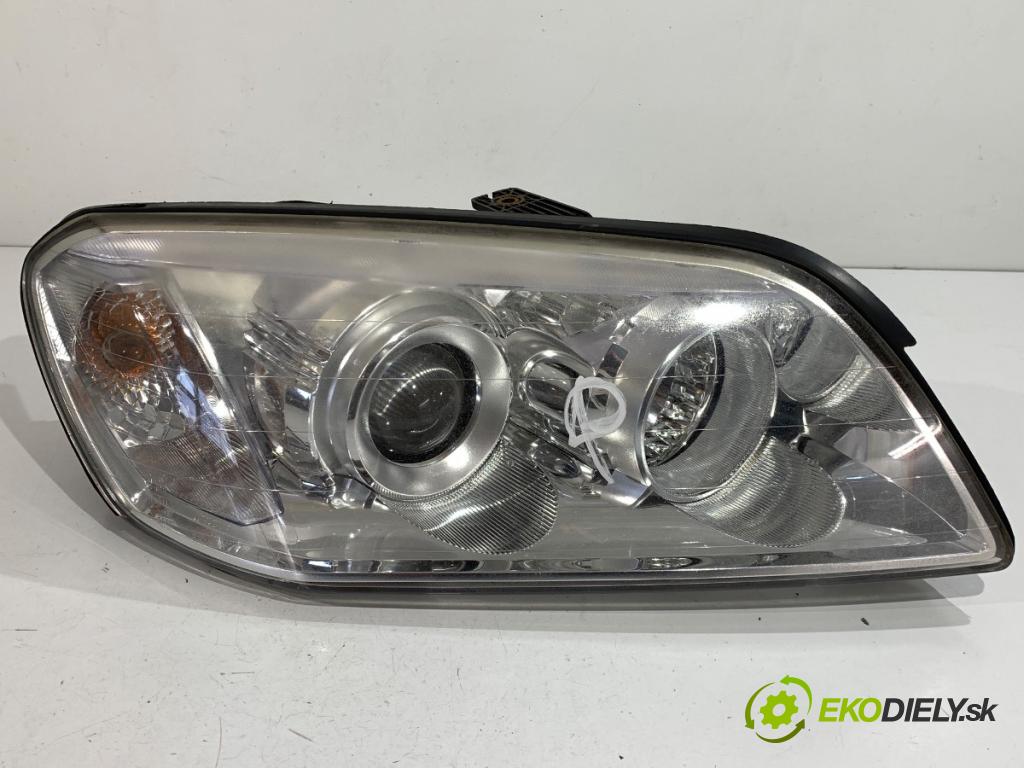 CHEVROLET CAPTIVA SUV 2010 100 kW 2.4 2405 Svetlomet pravy predný 