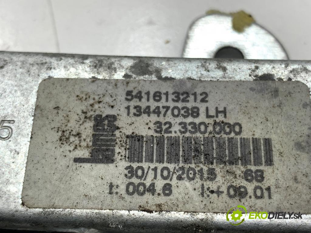 OPEL CORSA E liftback 2015 55 kW 1.4 (08) 1398 Mechanizmus okna ľavy predný 13447038