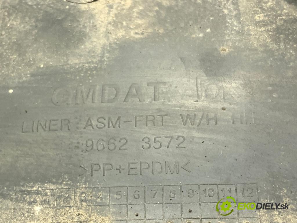 CHEVROLET CAPTIVA SUV 2010 100 kW 2.4 2405 podblatník pravý přední část 96623572