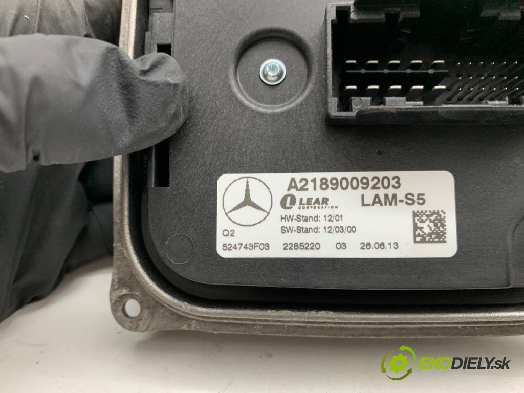 MERCEDES-BENZ C218 coupe 2014 300 kW CLS 500 (218.373) 4663 Menič XENON LED A2189009203
