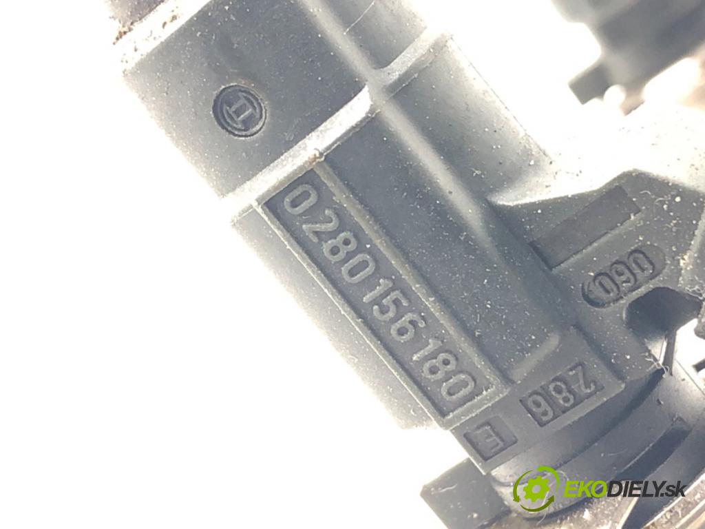 AUDI A8 D3 sedan 2002 246 kW 4.2 quattro 4172 Lišta vstrekovacia INJEKCIA: 0280156180