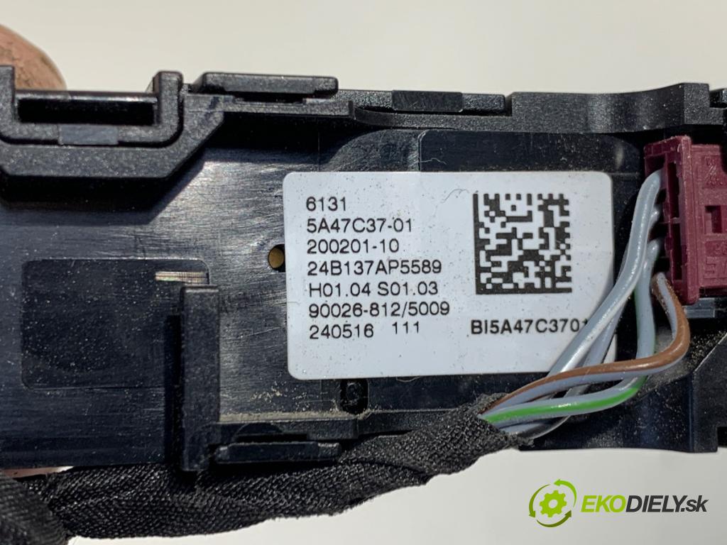 BMW G02 SUV 2024 265 kW M40 i xDrive 2998 Panel ovládania radia 5A47C37 (Prepínacie páčky pod volantom)