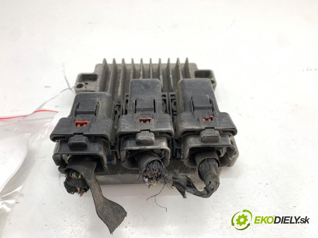 OPEL CORSA E liftback 2015 55 kW 1.4 (08) 1398 riadiaca jednotka Motor 12669134 (Riadiaca jednotka)