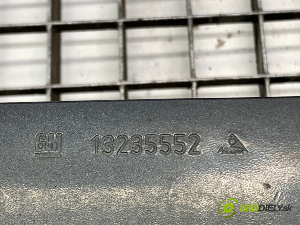 OPEL INSIGNIA A liftback 2010 96 kW 2.0 CDTI (68) 1956 výztuha nárazníka přední část 13235552 (Přední výztuha)