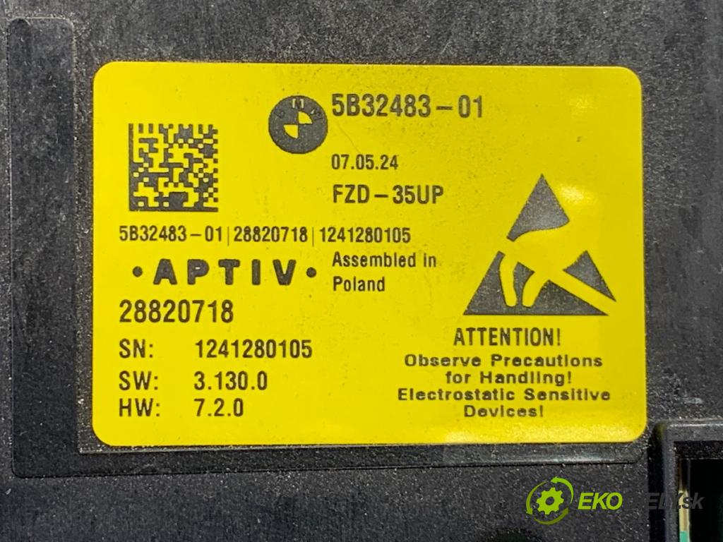 BMW G02 SUV 2024 265 kW M40 i xDrive 2998 světlo stropní 5B32483