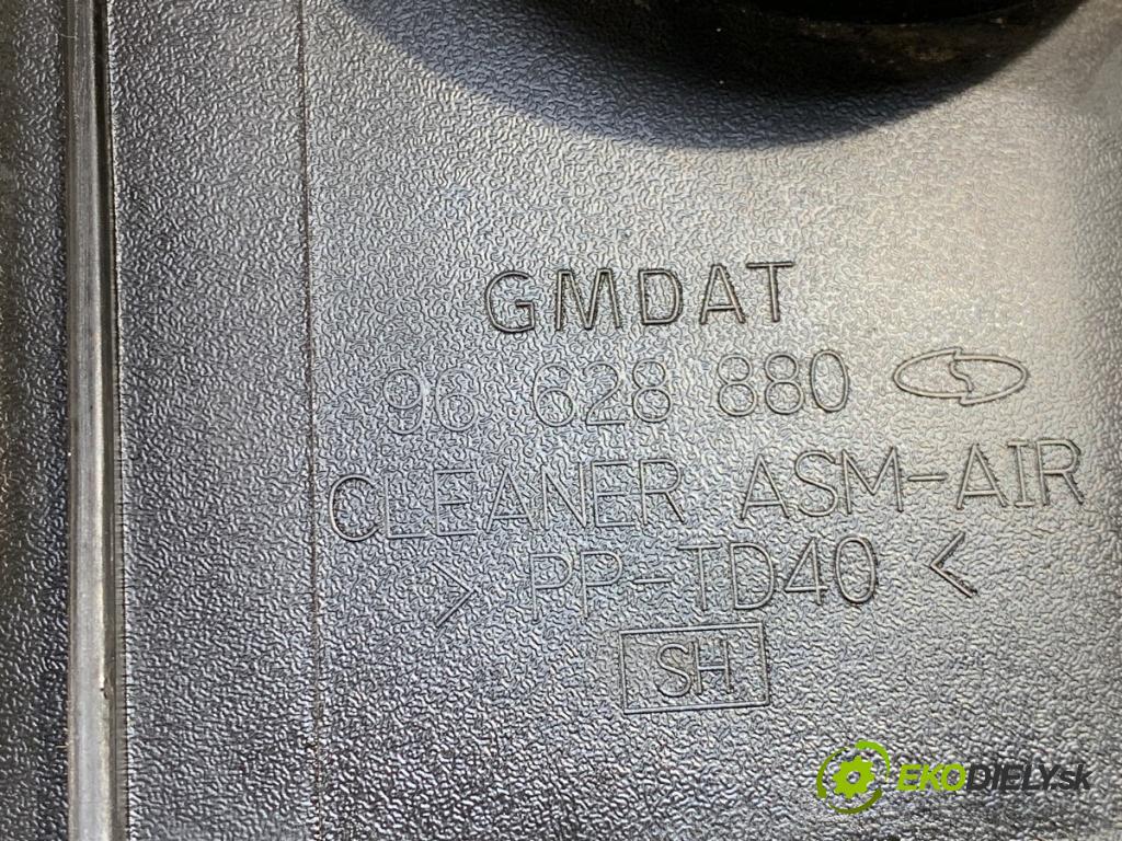 CHEVROLET CAPTIVA SUV 2010 100 kW 2.4 2405 Obal filtra vzduchu 96628880 (Obal vzduchového filtra)