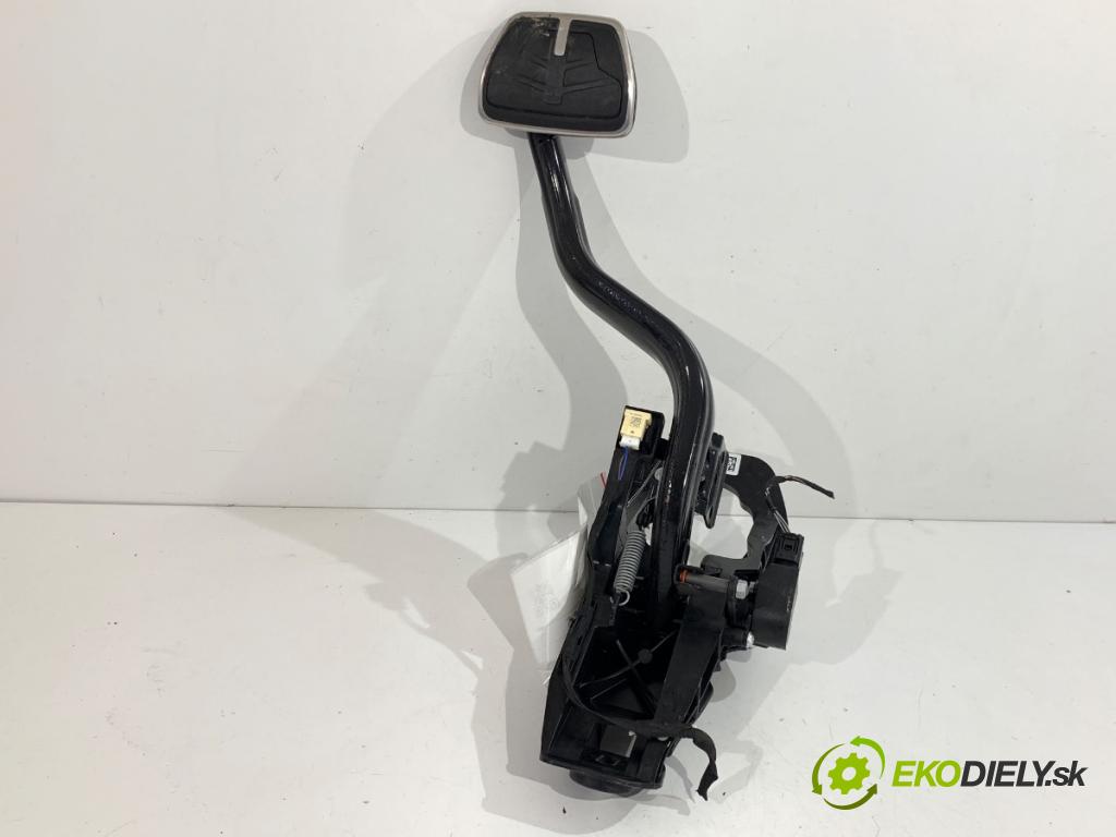 BMW G02 SUV 2024 265 kW M40 i xDrive 2998 pedal brzdy 6874285
