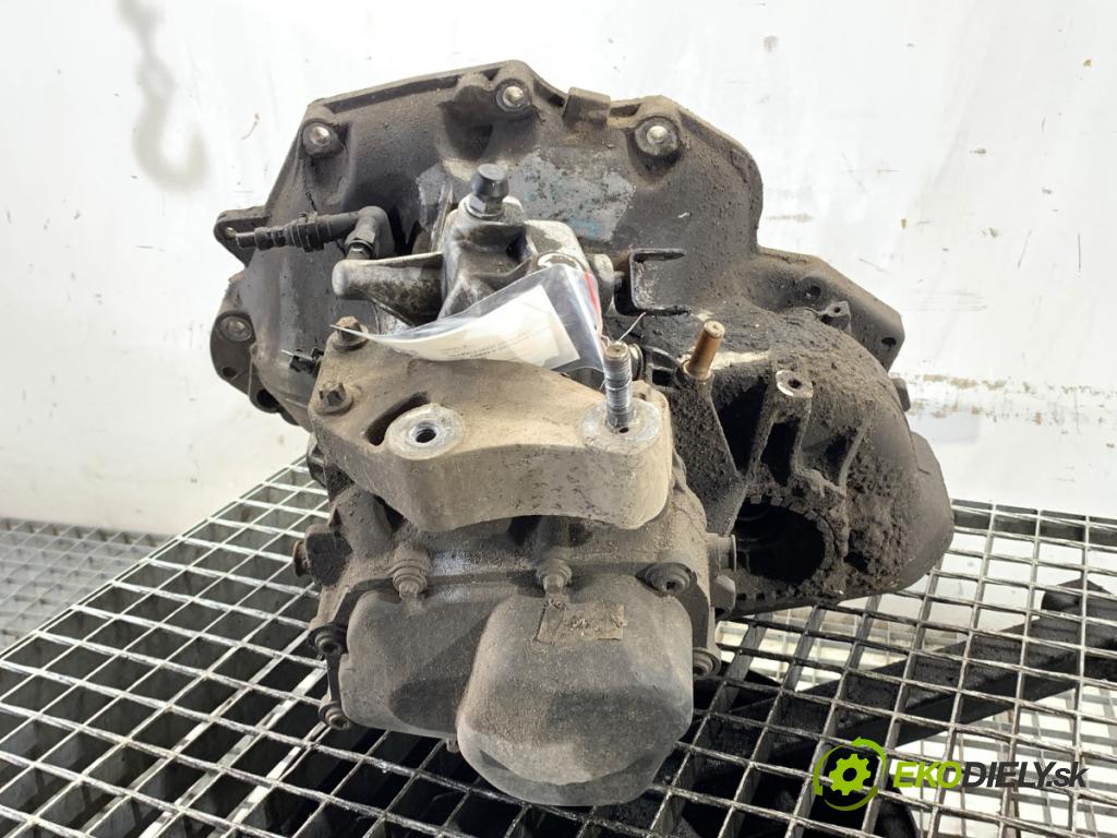 OPEL CORSA E liftback 2015 55 kW 1.4 (08) 1398 Prevodovka JS374 (Prevodovka)