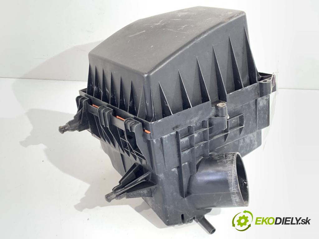 OPEL CORSA E liftback 2015 55 kW 1.4 (08) 1398 Obal filtra vzduchu 13433510 (Obal vzduchového filtra)