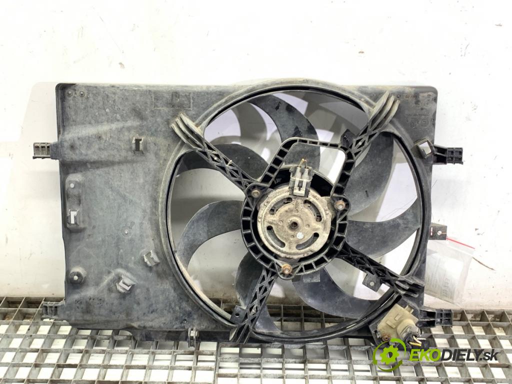 OPEL CORSA E liftback 2015 55 kW 1.4 (08) 1398 ventilátor chladiče 13428114 (Ventilátor)